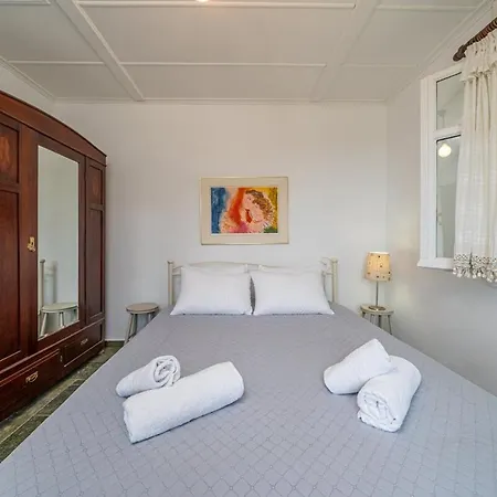 Сasa de vacaciones Célestine Loukata (Kefalonia)